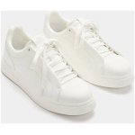 Thick-soled sneakers