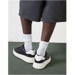 Thick-soled men's sneakers with pattern embossing - Image 3